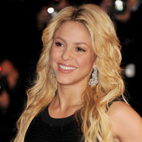 who is shakira with